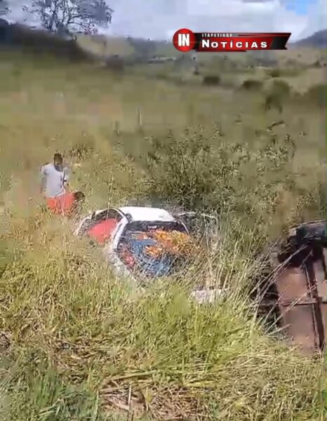 Carro de comerciante de Itapetinga se envolve em acidente na chegada de Itarantim