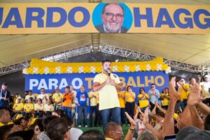 ITAPETINGA: CHAPA EDUARDO HAGGE E ALÉCIO CHAVES É HOMOLOGADA NA MAIOR CONVENÇÃO DA HISTÓRIA DAS ELEIÇÕES MUNICIPAIS - Fala Livre