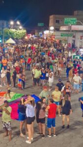 "NOSSO VOTO TEM COR": PARADA DO ORGULHO LGBTQIA+ LEVOU O TEMA PARA O EVENTO DESSE ANO - Fala Livre