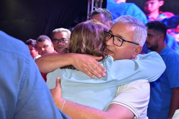 Presença de multidão confirma convenção de Cida Moura e João de Deus como um dos maiores atos políticos de Itapetinga