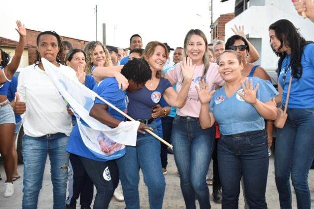 Vila Santana e Vila Aurora Recebem Cida Moura e João de Deus de Braços e Coração Abertos