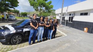 MOVIMENTO EM ITAPETINGA MOBILIZA POPULAÇÃO NO COMBATE À VIOLÊNCIA CONTRA MULHER - Fala Livre