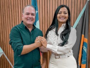 PREFEITA DE MACARANÍ É ELEITA PARA PRESIDÊNCIA DO CONSÓRCIO DO MÉDIO SUDOESTE DA BAHIA - Fala Livre