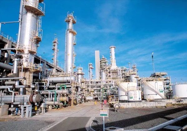 BAHIA | ACELEN AUMENTA O GÁS DE COZINHA E BAIXA O PREÇO DA GASOLINA E DIESEL