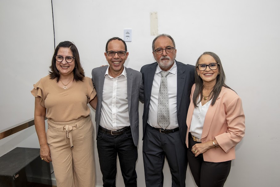 ITAPETINGA: LEITURA DA MENSAGEM DO PREFEITO EDUARDO HAGGE MARCOU A ABERTURA DO ANO LEGISLATIVO, NA CÂMARA - Fala Livre