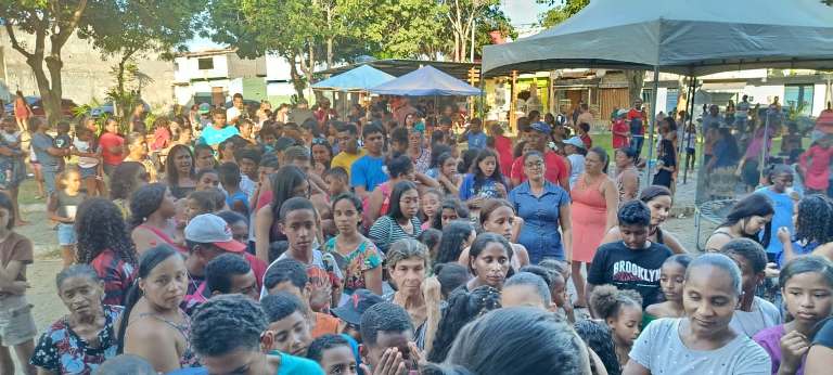 ITAPETINGA | VEREADOR SIDINEI DO SINDICATO REALIZA MAIS UMA EDIÇÃO DA FESTA DAS CRIANÇAS NAS VILAS
