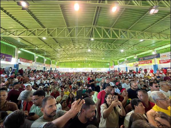 BAHIA: MULTIDÃO NO MÉDIO SUDOESTE LOTA PGP DO PT EM ITAPETINGA