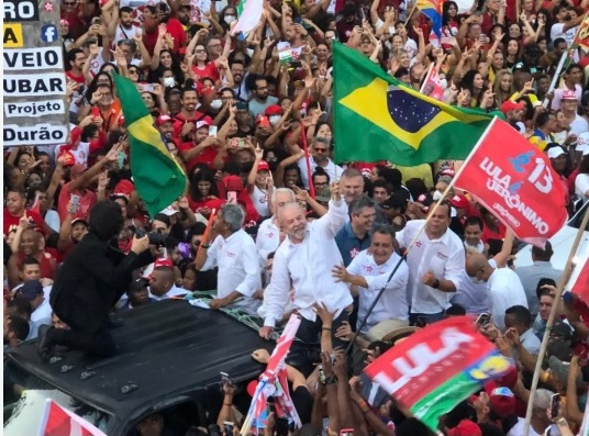 CAMINHADA EM SALVADOR SE TORNA O MAIOR ATO DE LULA EM 2026