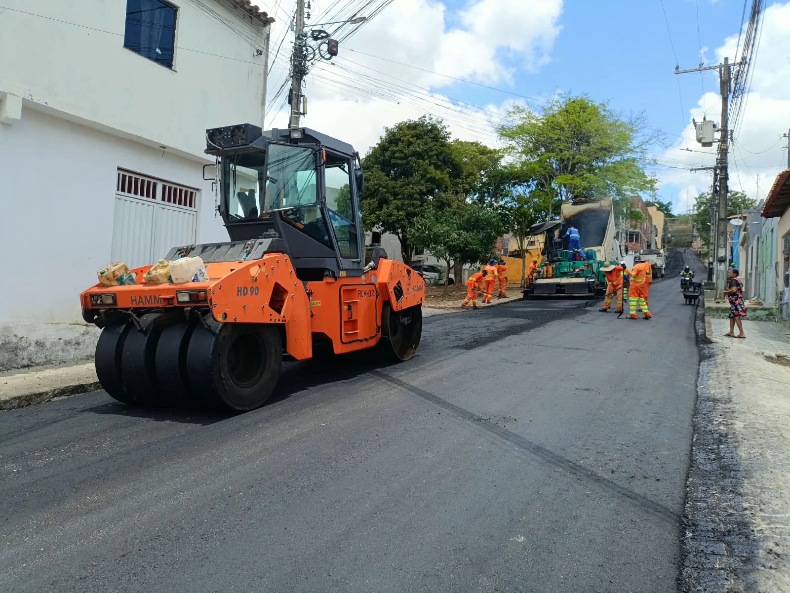 ITAPETINGA AVANÇA! PARCERIA QUE SE TRANSFORMA EM OBRAS E DESENVOLVIMENTO!