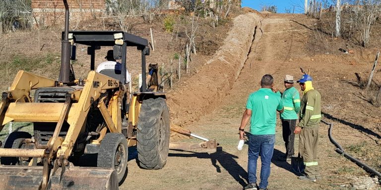 ITAPETINGA | SAAE INICIA EXTENSÃO DE REDE DE AGUA NO BAIRRO MORADA DO BEM QUERER
