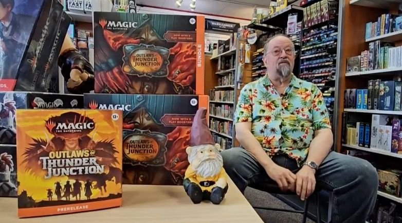 ‘Stone Rain Dan’: colecionador de Green Bay acumula magnífica coleção do mesmo card de Magic the Gathering
