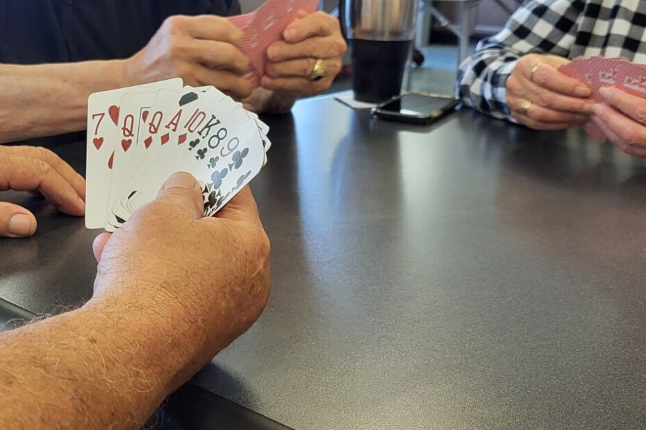 Spitzer, o jogo de cartas endêmico do nordeste de Michigan Spitzer, o jogo de cartas endêmico do nordeste de Michigan