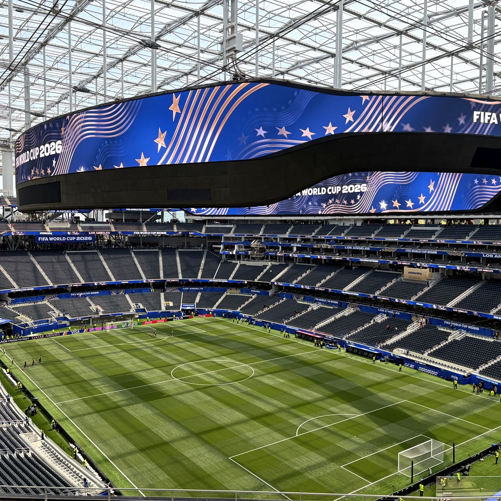 Bastidores digitais da copa 2026: como marcas usam ia e automação para faturar com futebol