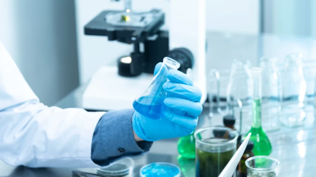 Pesquisa revela que 70% dos brasileiros ignoram sinais de câncer de intestino