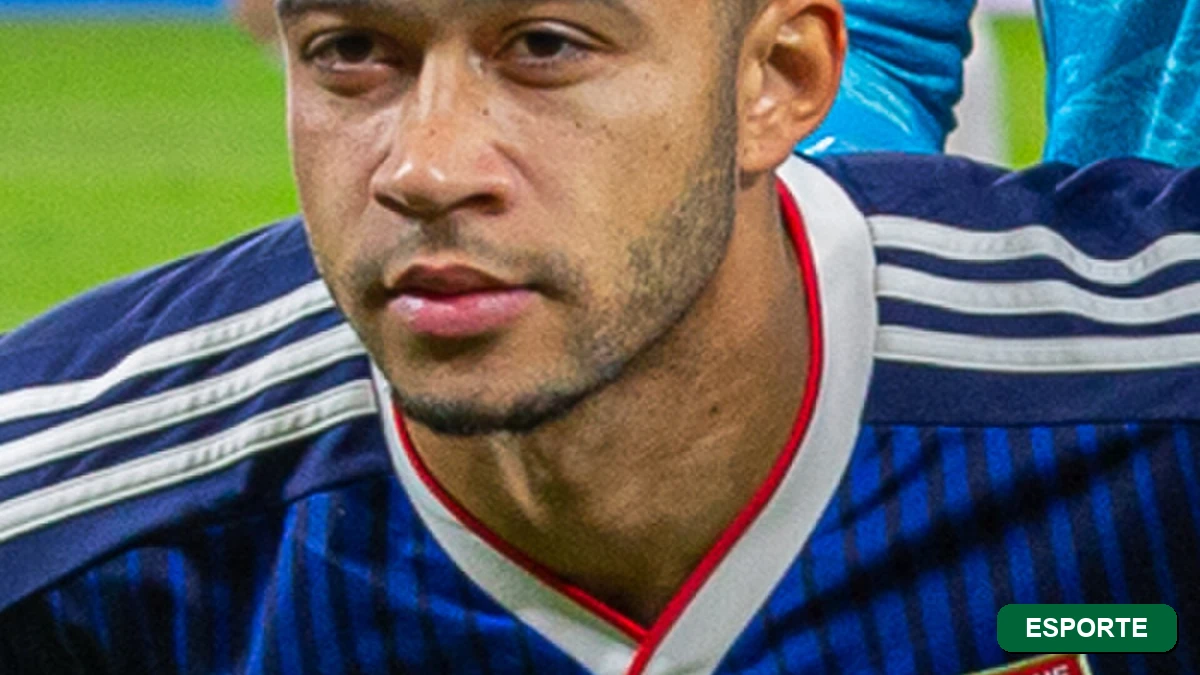 Badge da categoria Esporte com foto de Memphis Depay e a repercussão da saída do Corinthians
