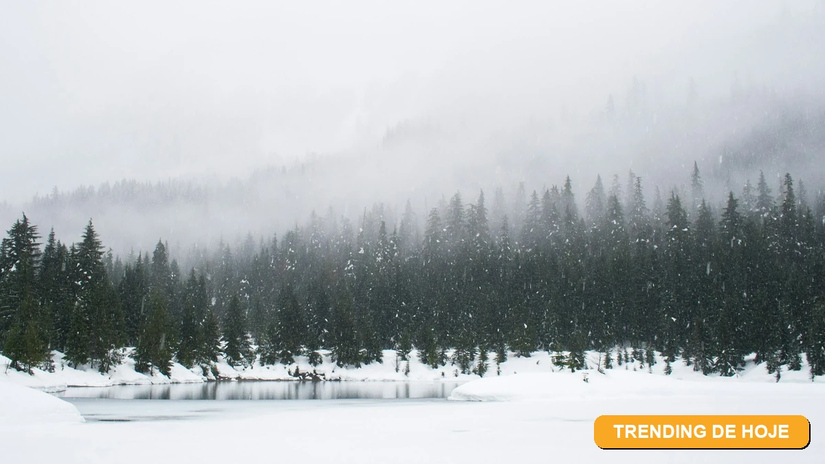 Imagem final com badge da categoria Trending de Hoje sobre o frio extremo no Rio Grande do Sul e os destaques do dia 10 de agosto