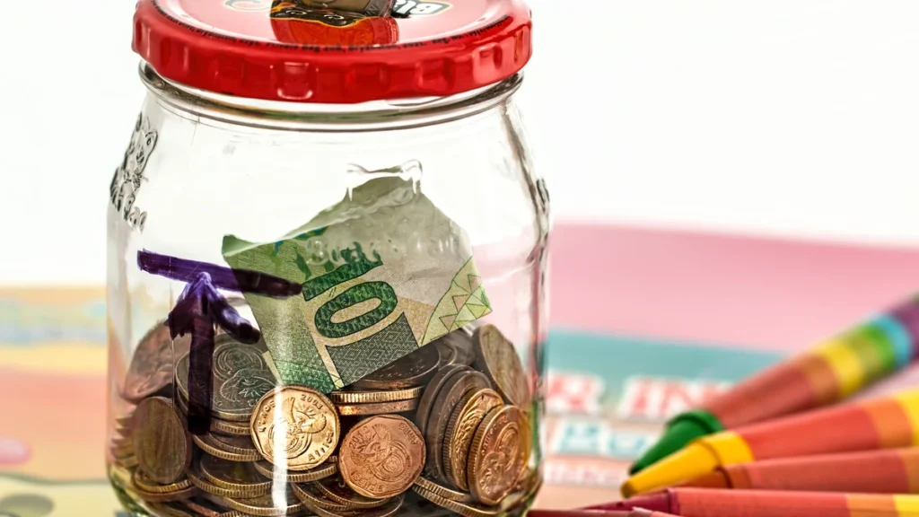 Selic cai para 14% ao ano: o que muda no seu bolso, nas dívidas e nos investimentos