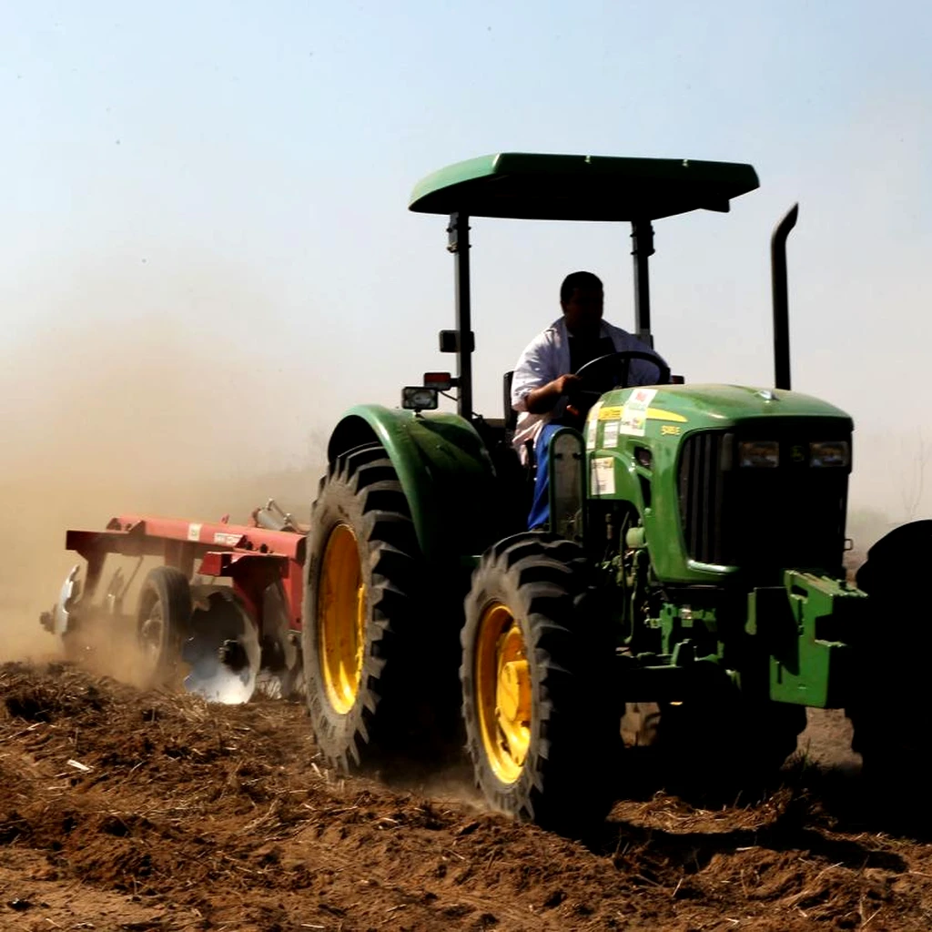 Oscilações do dólar afetam as projeções para o agronegócio nacional