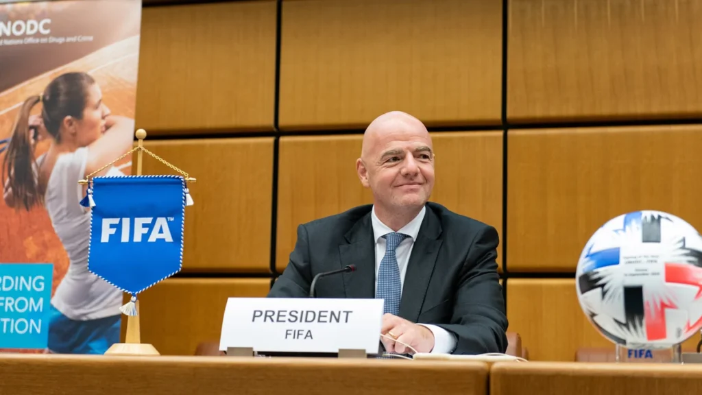 Crise na fifa: uefa, concacaf e afc ameaçam abandonar a entidade após projeto fracassado de infantino